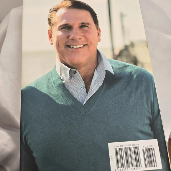 Nicholas Sparks 'Every Breath' Novel - Cream and Red Cover - Picture 3 of 3